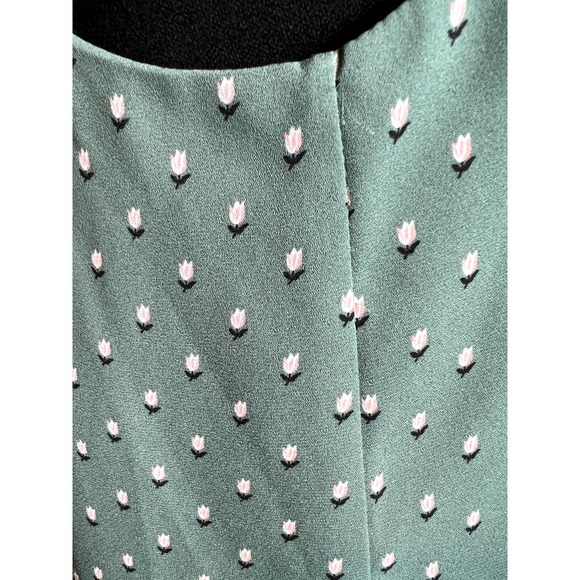 LOFT Petites Green Flower Print Spaghetti Strap Blouse with Vanity Button - Picture 9 of 16